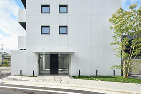 13/24 エントランス