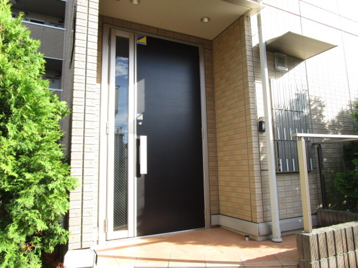 2/4 エントランス