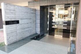 2/3 エントランス