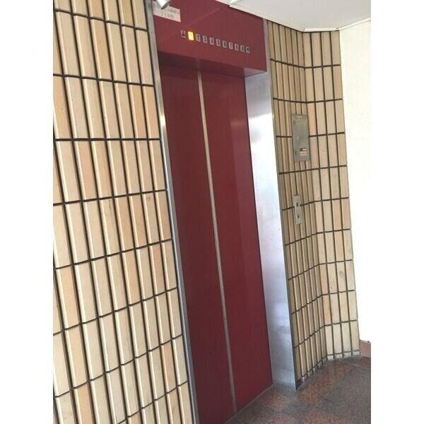 8/8 エントランス