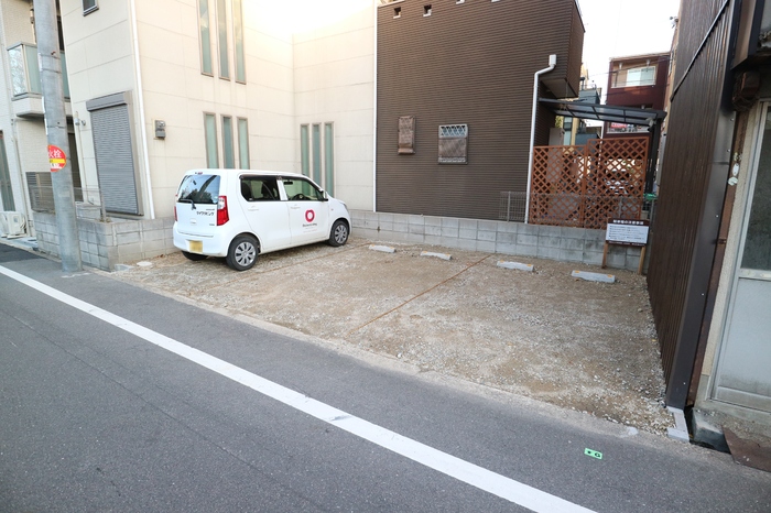 15/28 駐車場