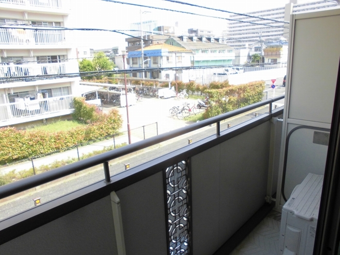 18/20 バルコニー