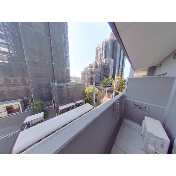 13/15 バルコニー