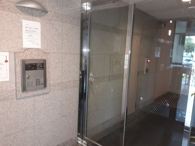 14/20 エントランス