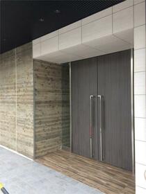 14/14 エントランス