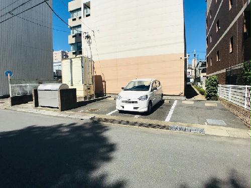 14/23 駐車場