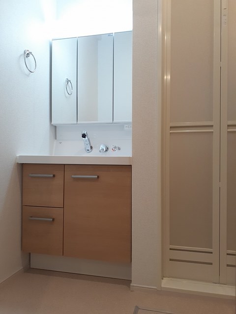 13/19 洗面