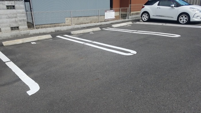 20/20 駐車場
