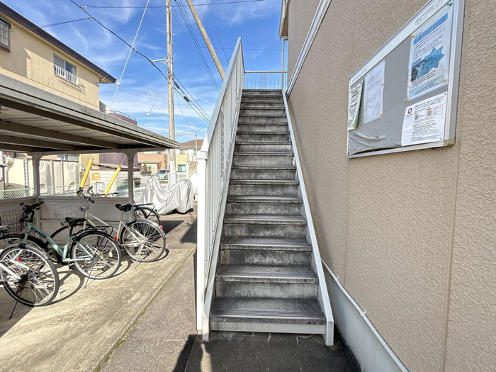 17/22 エントランス