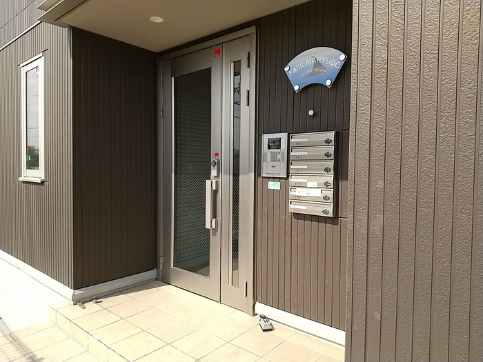 17/18 エントランス