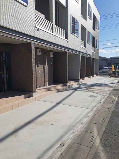 13/20 エントランス