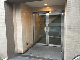 2/3 エントランス