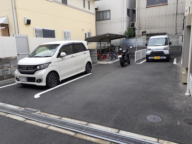 14/20 駐車場