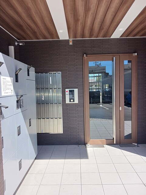 2/8 エントランス