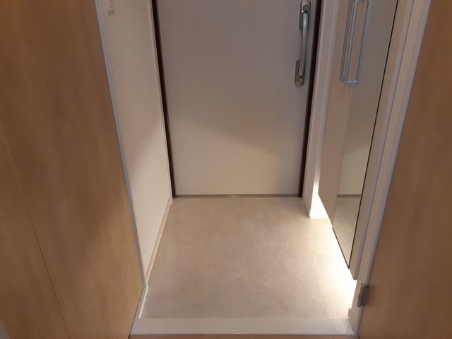 6/20 玄関