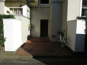 17/24 エントランス