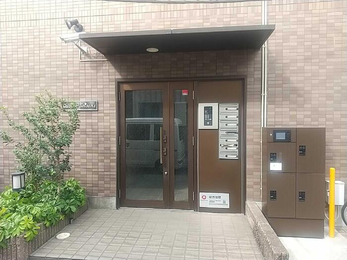 13/15 エントランス