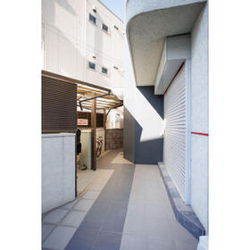 15/16 エントランス