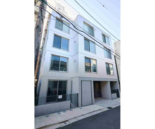 15/19 エントランス