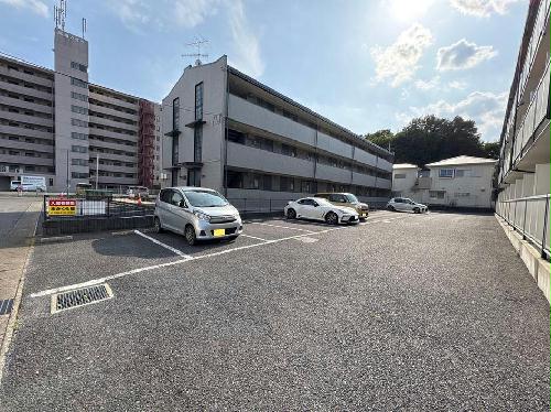 14/22 駐車場
