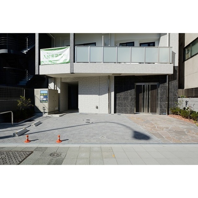 14/15 エントランス