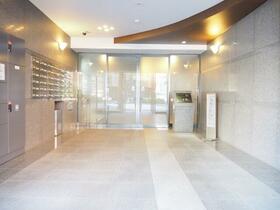 2/2 エントランス