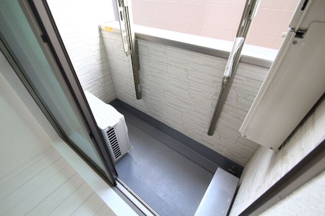 25/30 バルコニー