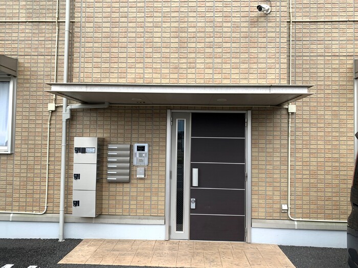 13/15 エントランス