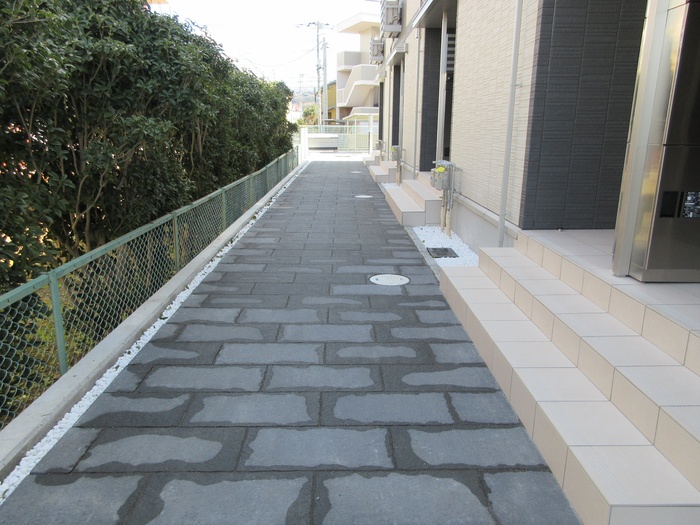 18/20 エントランス