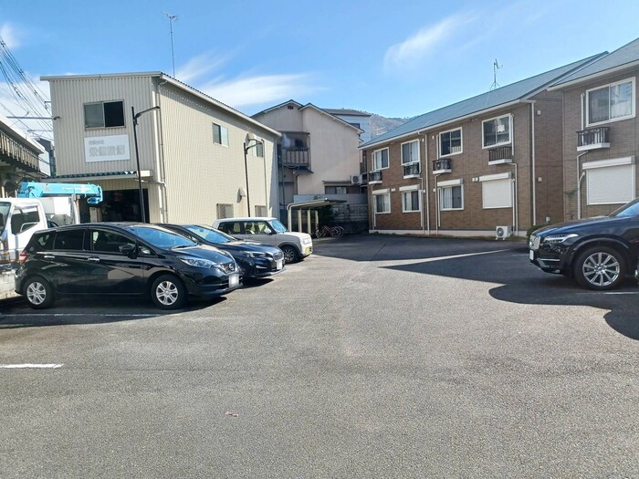 18/19 駐車場