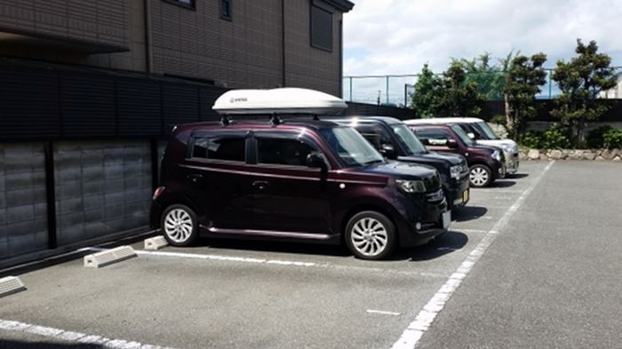 14/14 駐車場