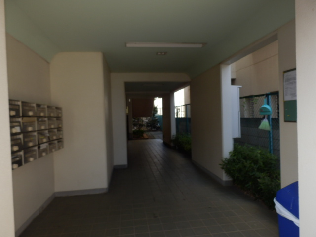 22/30 エントランス