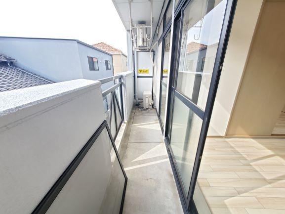 21/27 バルコニー