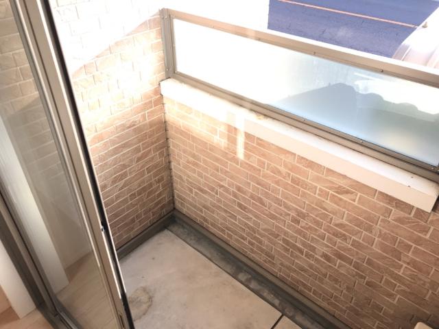 20/28 バルコニー