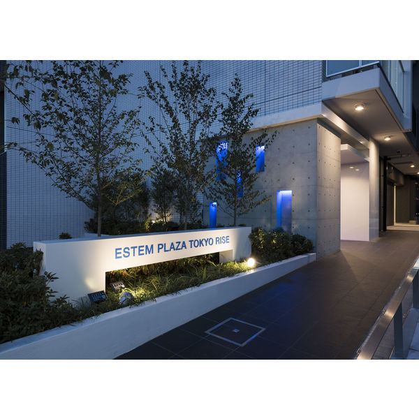 20/27 エントランス