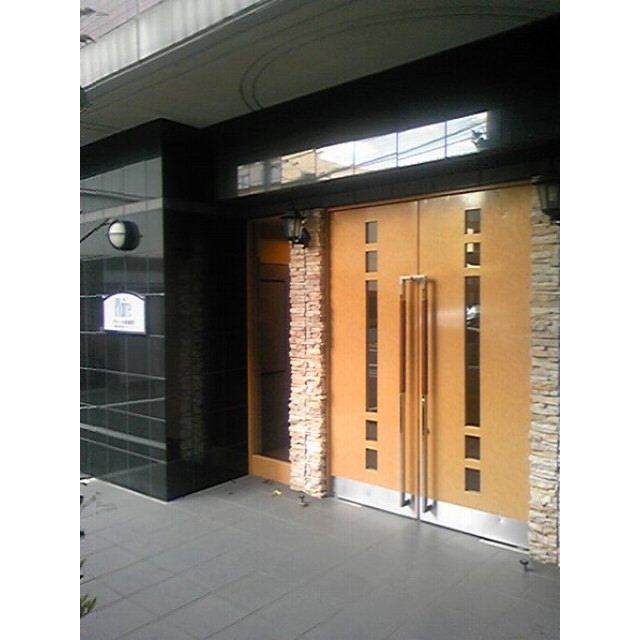 14/14 エントランス