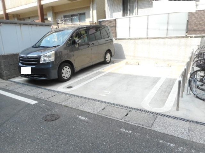 3/3 駐車場