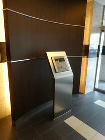 15/19 エントランス