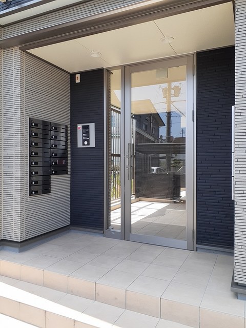 14/20 エントランス