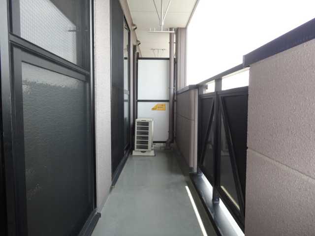 16/25 バルコニー