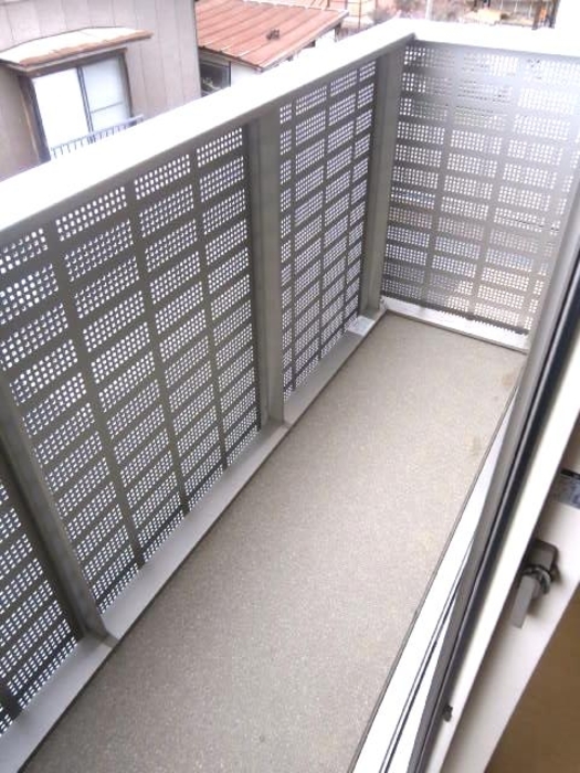 13/23 バルコニー