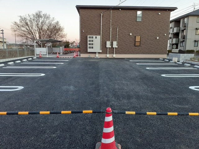 14/20 駐車場