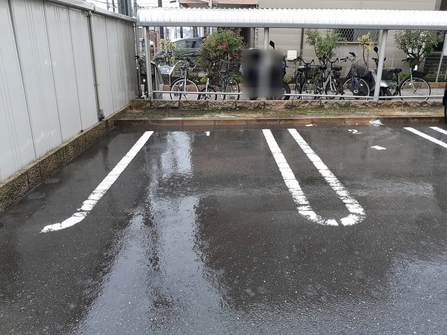 14/17 駐車場