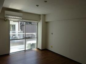 4/13 リビング/ダイニング