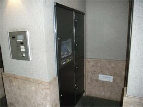 18/18 エントランス