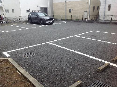 14/16 駐車場