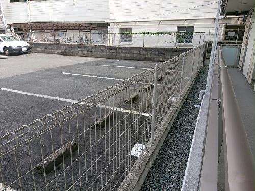 14/21 駐車場