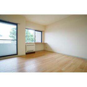 16/16 エントランス