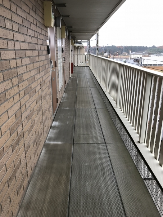 19/28 エントランス