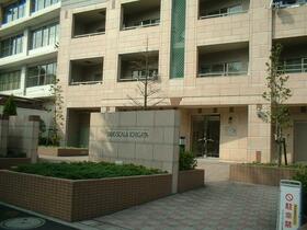 15/16 エントランス